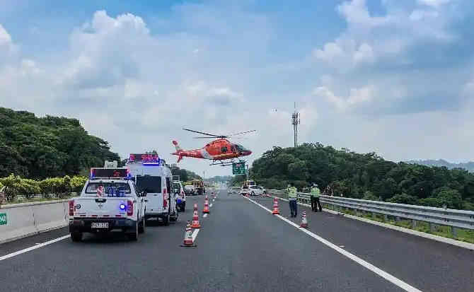阿拉山口高速公路汽车救援案例